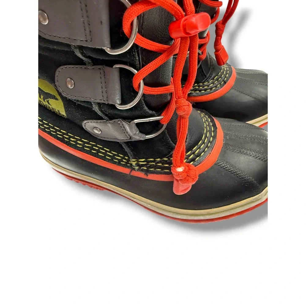Sorel Tofino Winter Boots Kids Size 1 Black Red‎ Waterproof Faux Fur Snow Boots